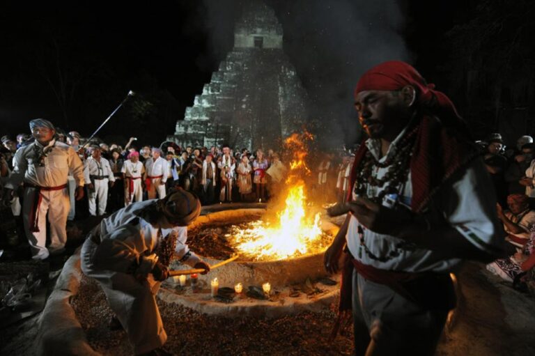 ceremonia maya en chichen itza