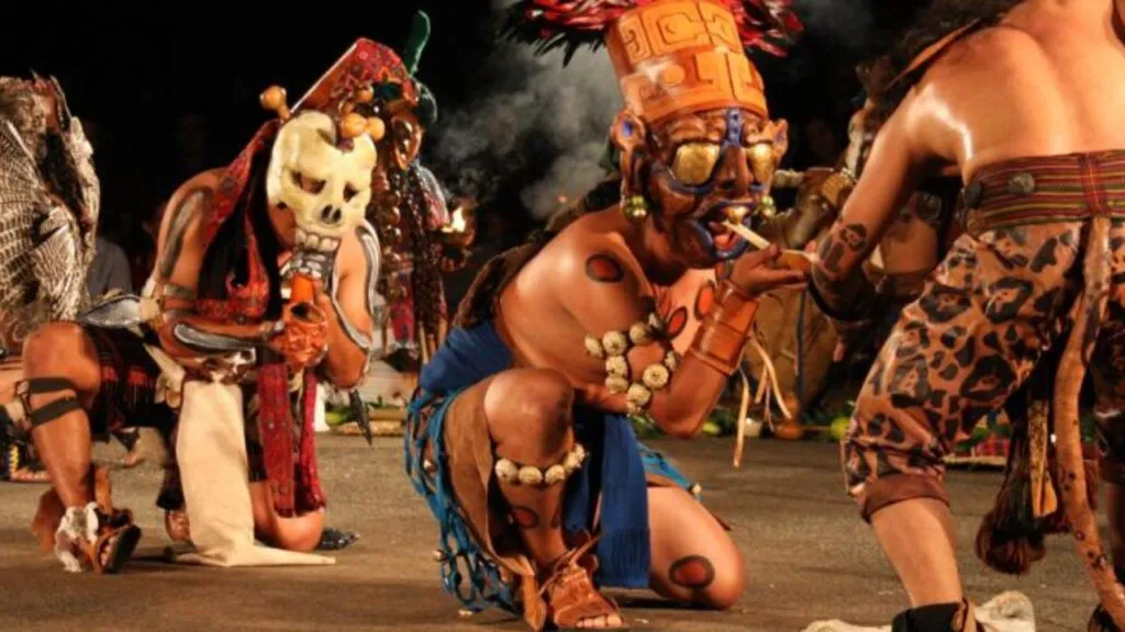 Danza maya amenizada con el sonoro de los instrumentos prehispánicos